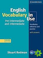 ENGLISH VOCABULARY IN USE PRE-INTERMEDIATE + INTERMEDIATE