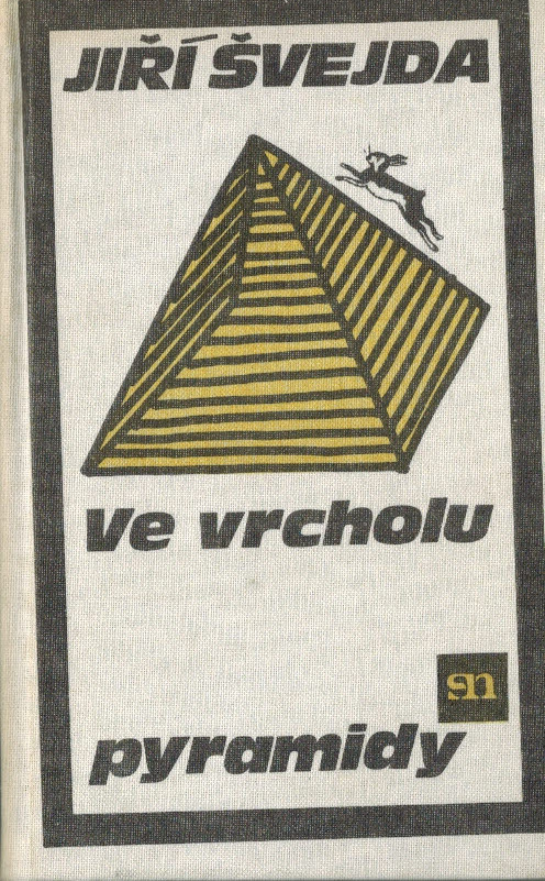 VE VRCHOLU PYRAMIDY