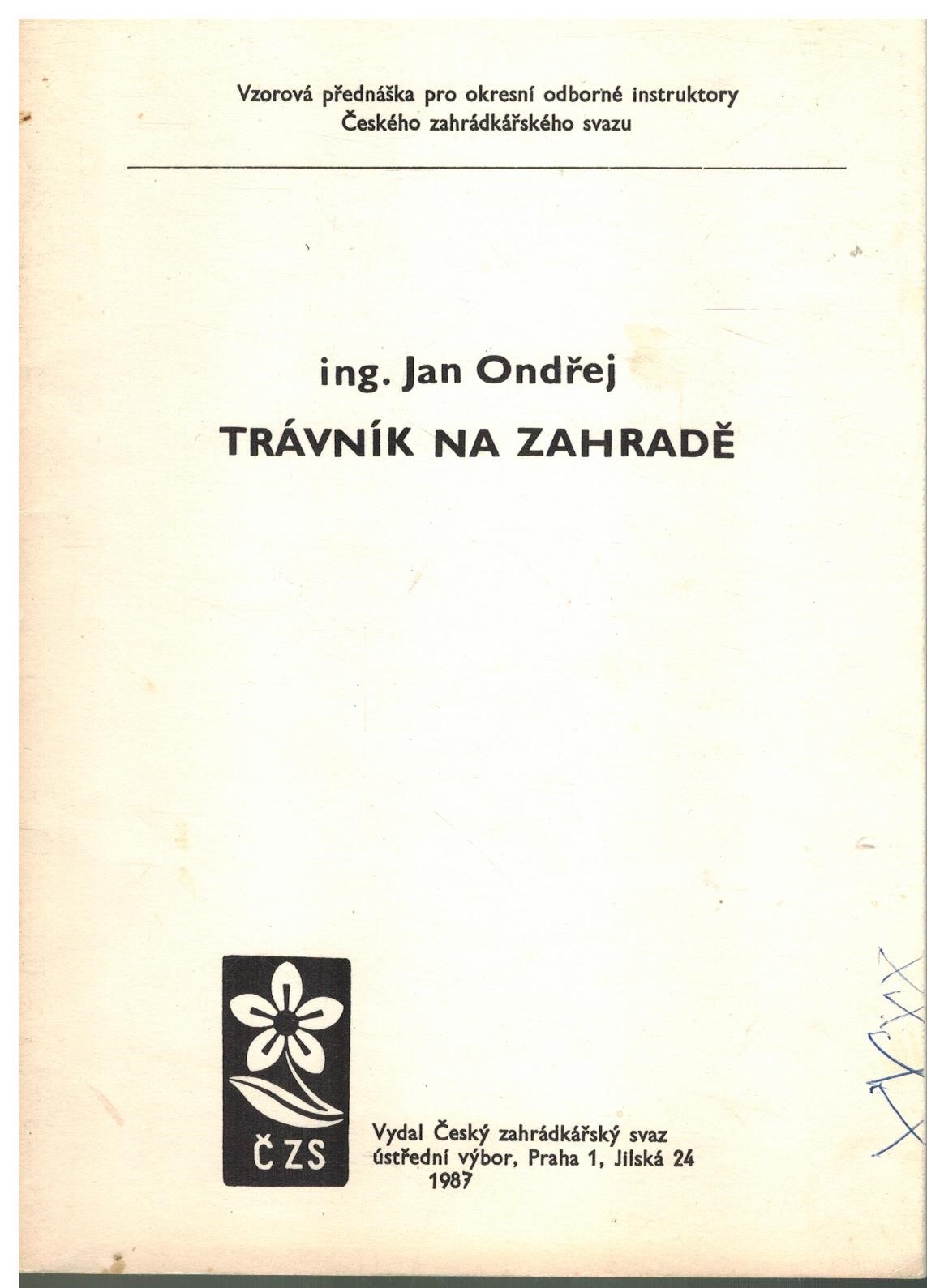TRÁVNÍK NA ZAHRAĚ